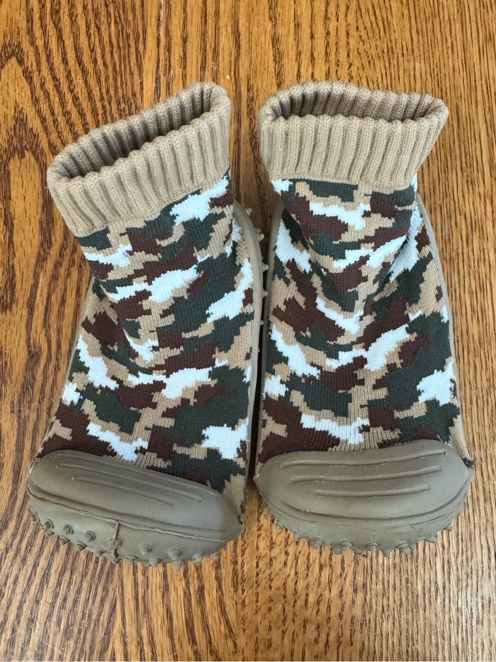 Skidders size 10 / 3t Camo Sock Shoes in Tan, Green, Brown, White